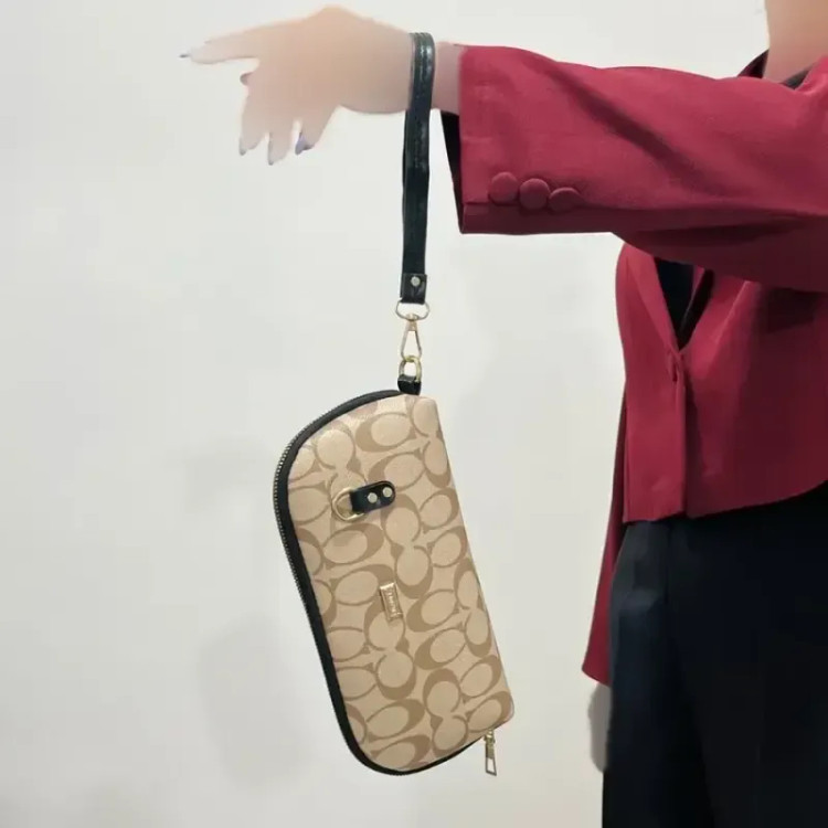 کیف دستی و دوشی زنانه چرم صنعتی طرح دار کد 1381