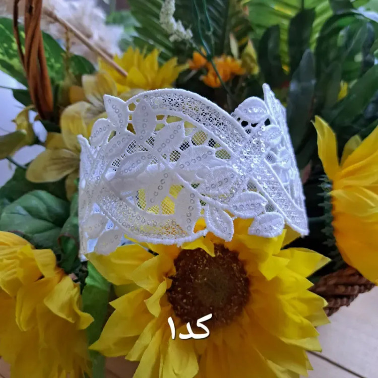 تل مجلسی گیپور سه بعدی گلدار زنانه سفید کرم بادمجانی زرشکی