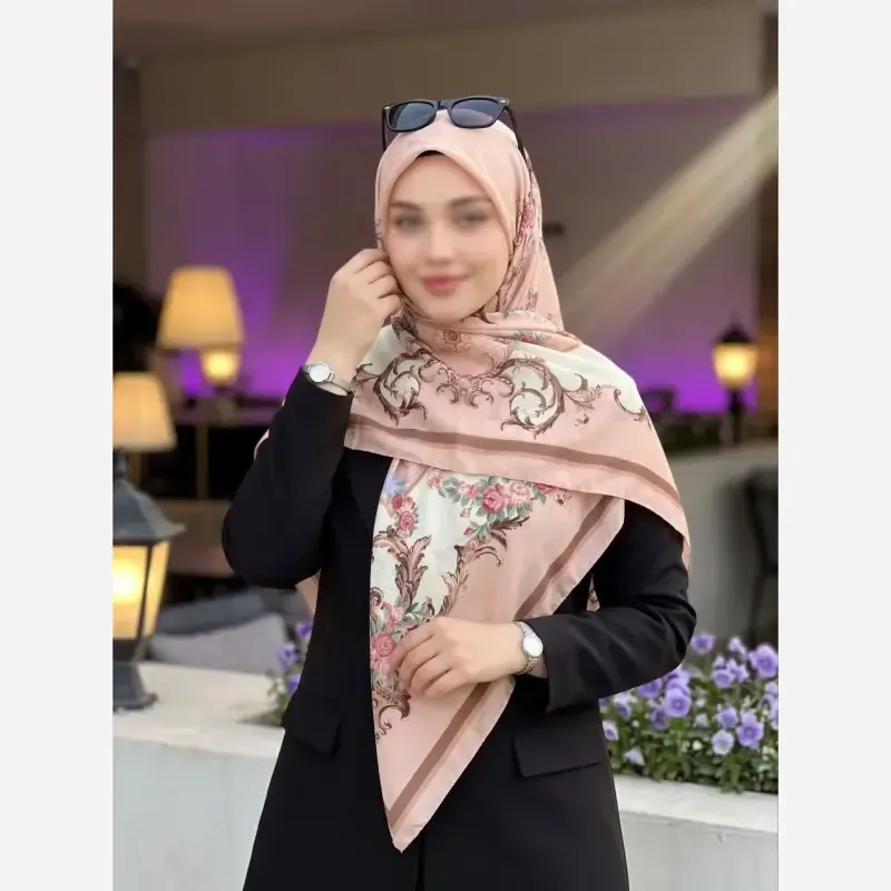 روسری کرپ نخ صورتی قواره 140 لطیف و نرم