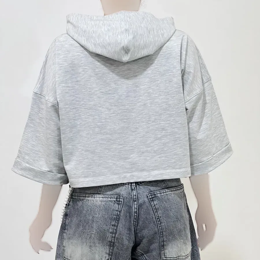 تیشرت کراپ باکسی چاپدار کلاه دار جنس گلکسی