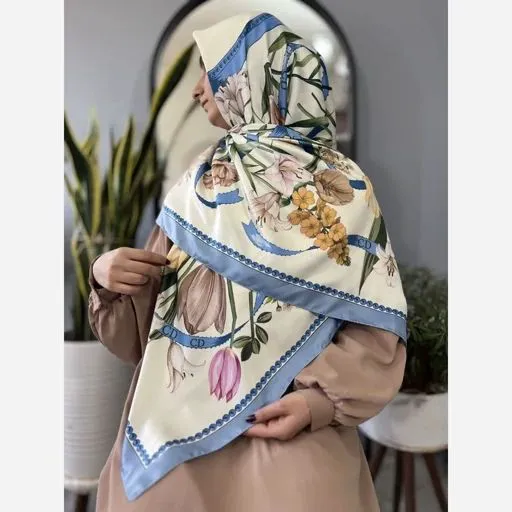 روسری ساتن طرح رزگلد قواره 140 آبی روشن