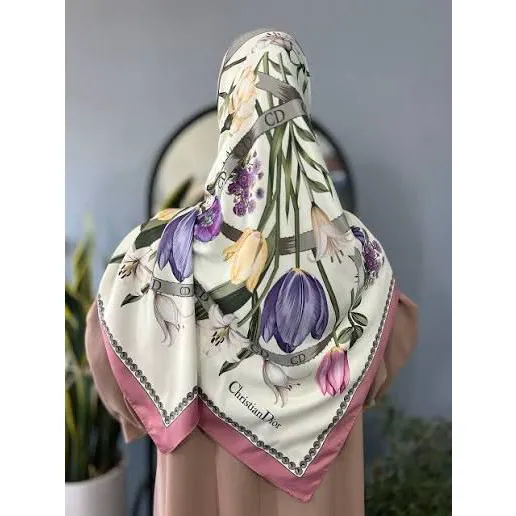 روسری ساتن طرح رزگلد قواره 140 آبی روشن